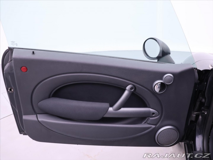Mini One 1,6 i 66kW Klima Panorama 2006