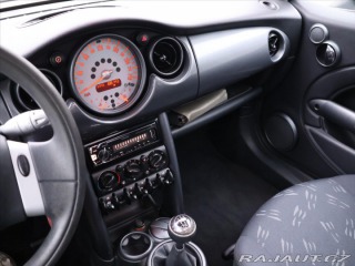 Mini One 1,6 i 66kW Klima Panorama 2006