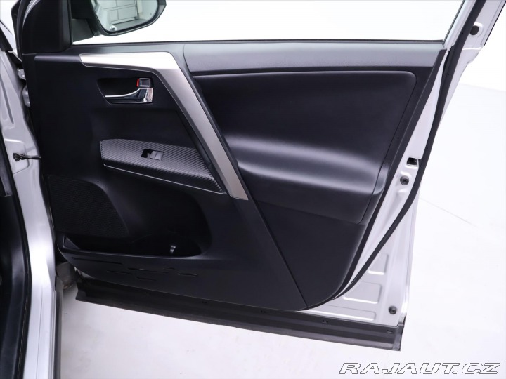 Toyota RAV4 2,2 D-4D 110kW Style 4x4 2013