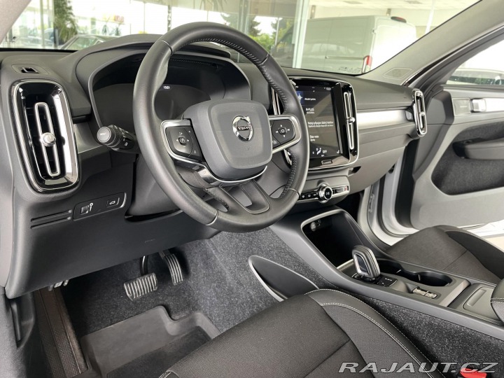 Volvo XC40 D4*AWD*140kW*LED*Nav*Kame 2020