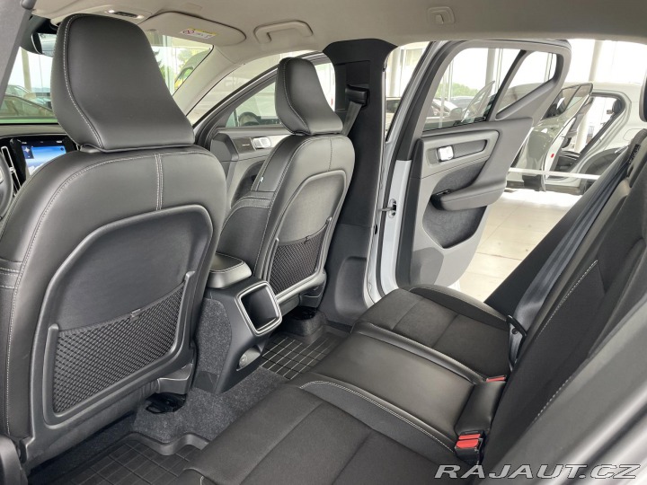 Volvo XC40 D4*AWD*140kW*LED*Nav*Kame 2020