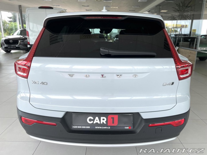 Volvo XC40 D4*AWD*140kW*LED*Nav*Kame 2020