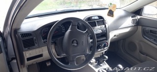 Kia Cerato 2005