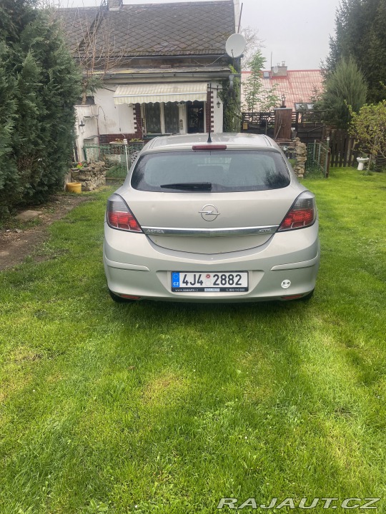 Opel Astra GTC 2005