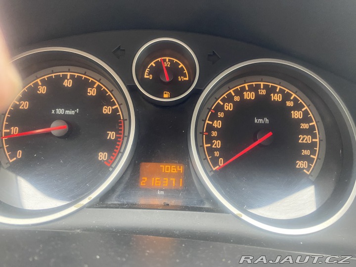 Opel Astra GTC 2005