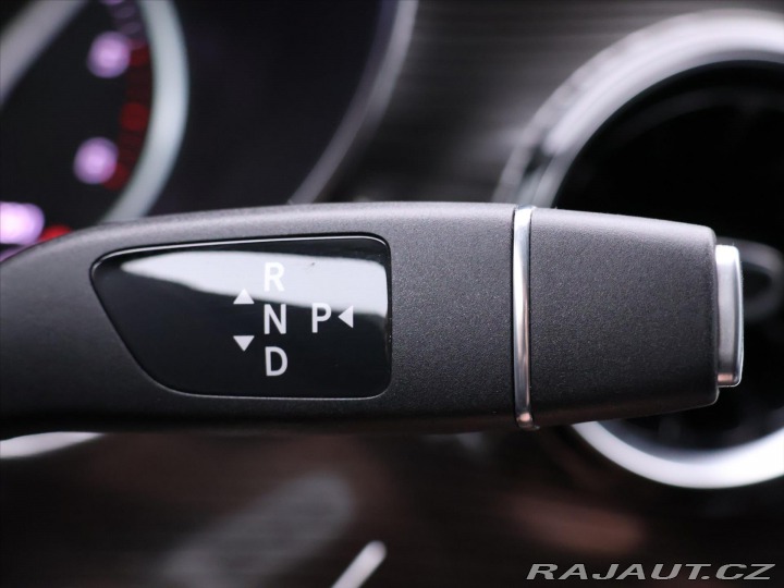 Mercedes-Benz V 2,0 250d Aut. LED 8-Míst 2019