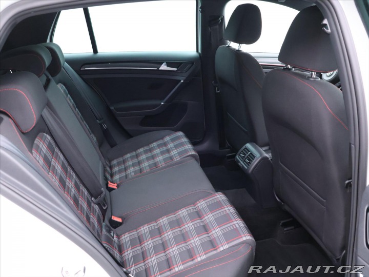 Volkswagen Golf 2,0 TSI 162kW DSG GTI 1.M 2014