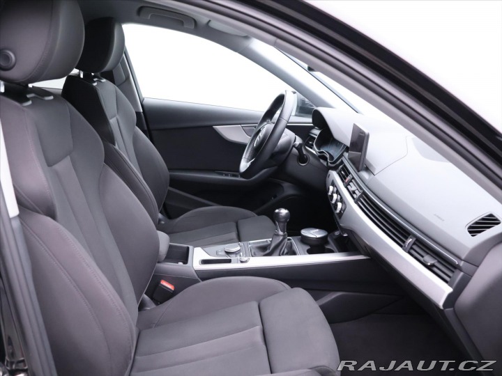 Audi A4 2,0 TDI 110kW Sport Navi 2018