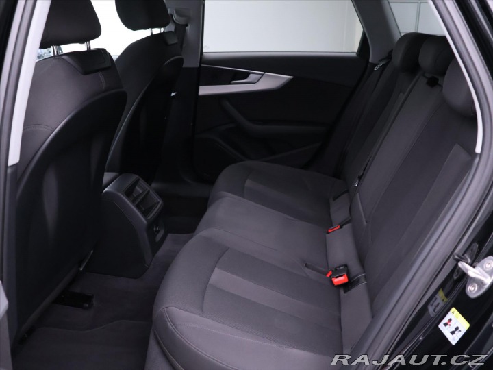 Audi A4 2,0 TDI 110kW Sport Navi 2018