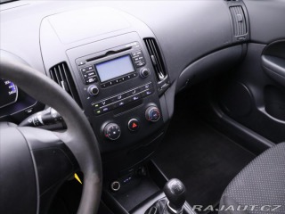 Hyundai i30 1,6 CRDi 66kW Trikolor Pl 2012