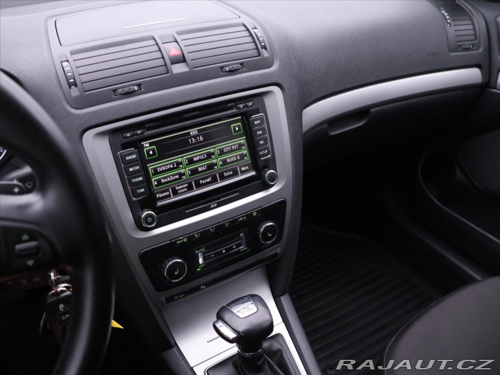 Škoda Octavia 2,0 TDI DSG CZ Elegance X 2012