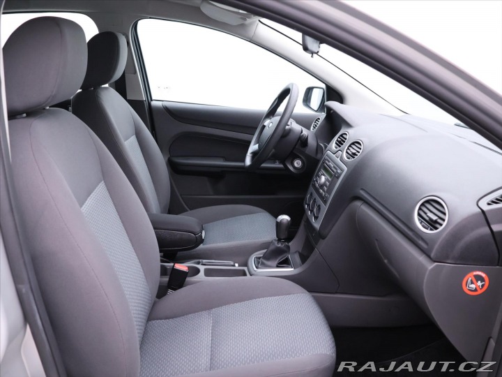 Ford Focus 1,6 i 74kW CZ Klima 2007