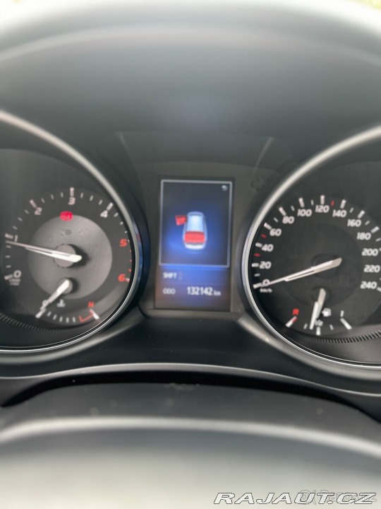 Toyota Avensis 2,0 2015