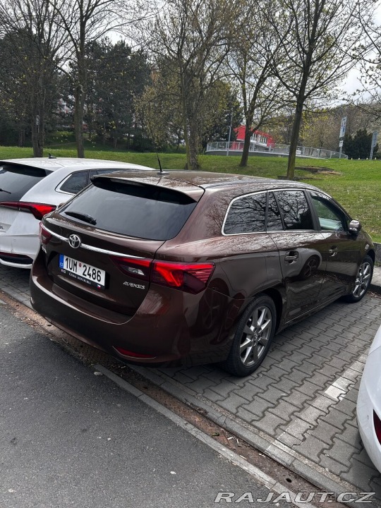 Toyota Avensis 2,0 2015