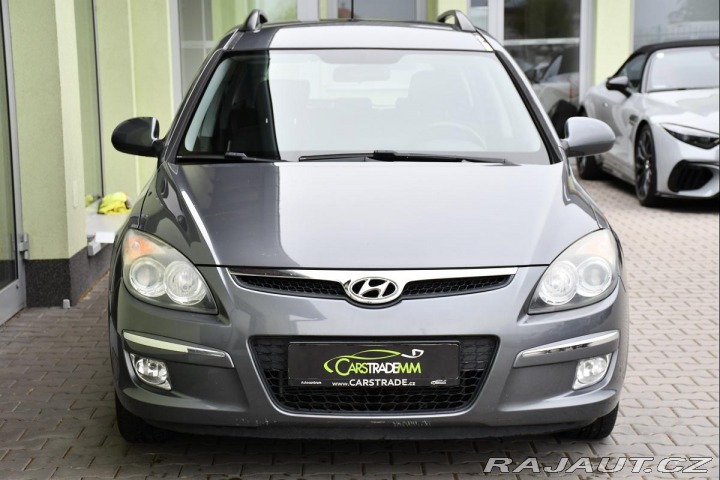 Hyundai i30 CW 1.4i 2xKOLA 2010