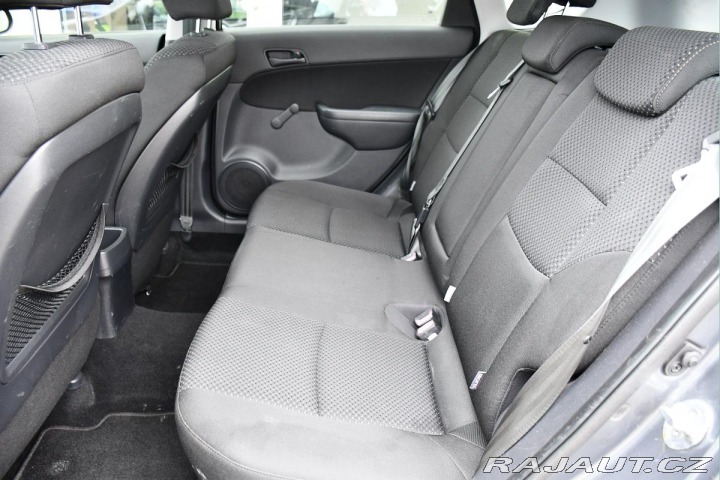 Hyundai i30 CW 1.4i 2xKOLA 2010