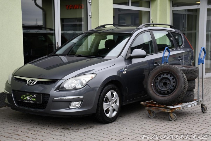 Hyundai i30 CW 1.4i 2xKOLA 2010