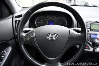 Hyundai i30 CW 1.4i 2xKOLA 2010