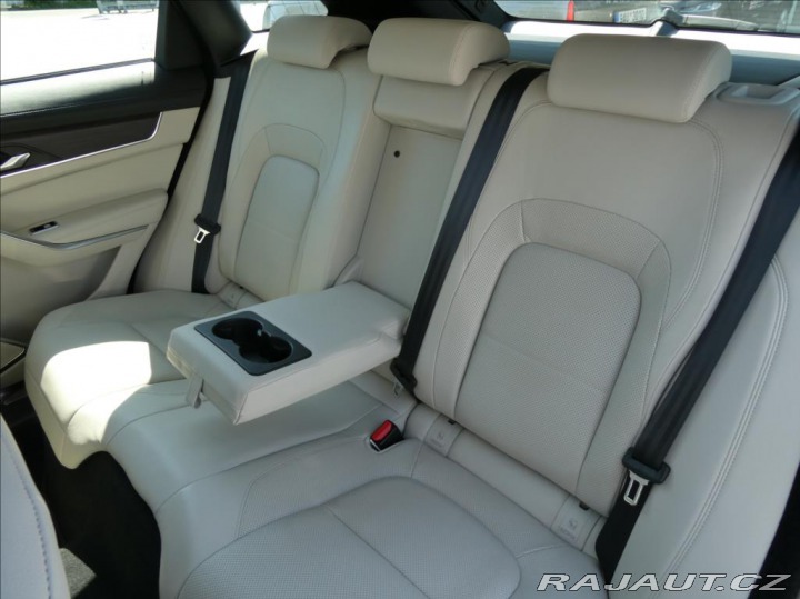 Jaguar F-Pace 2,0 D200 S 1Maj, ČR, tažn 2021