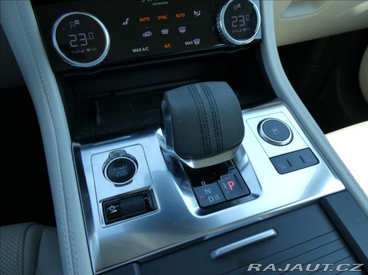 Jaguar F-Pace 2,0 D200 S 1Maj, ČR, tažn 2021