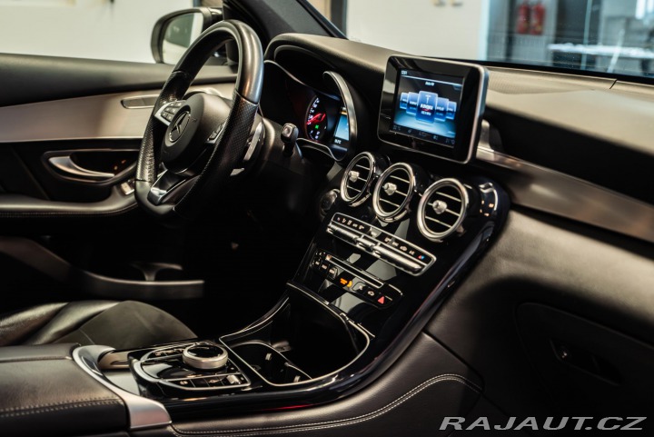 Mercedes-Benz GLC 220d 4MATIC AMG Line 2017