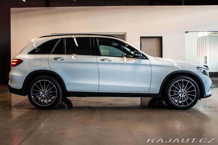 Mercedes-Benz GLC 220d 4MATIC AMG Line 2017