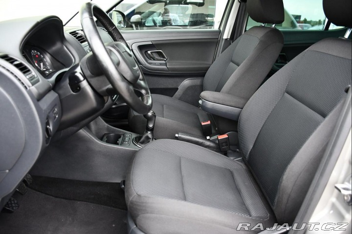 Škoda Fabia 1.6TDi VYHŘ.SED. AUT. A/C 2011