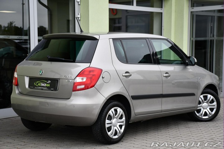 Škoda Fabia 1.6TDi VYHŘ.SED. AUT. A/C 2011