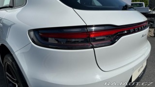 Porsche Macan  2021