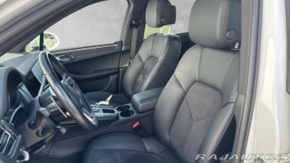 Porsche Macan  2021