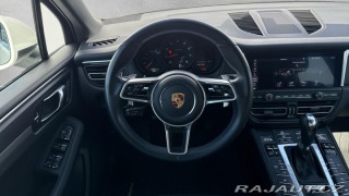 Porsche Macan  2021