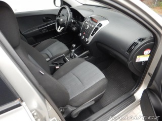 Kia Ceed 1.4 16V, ČR, KLIMA 2012