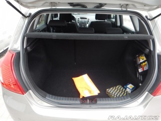 Kia Ceed 1.4 16V, ČR, KLIMA 2012