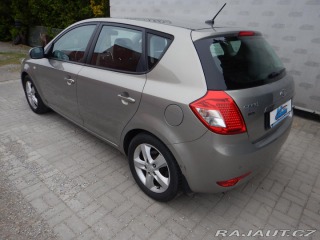 Kia Ceed 1.4 16V, ČR, KLIMA 2012