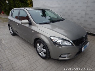 Kia Ceed 1.4 16V, ČR, KLIMA 2012