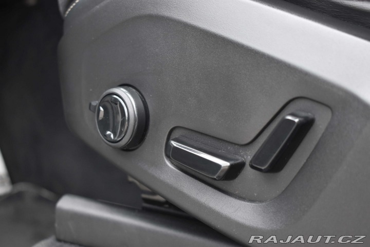 Volvo XC90 D5 R-DESIGN*REZERVACE* 2018
