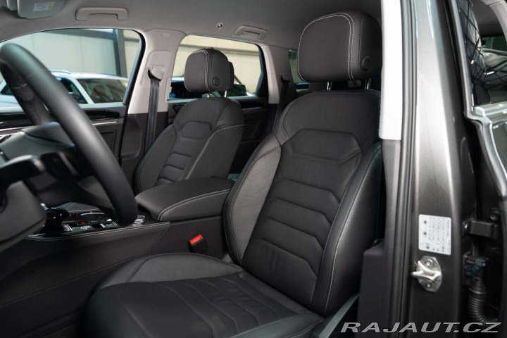 Volkswagen Touareg 3.0 V6 TDI Elegance 4Mot 2024