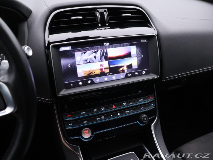 Jaguar XE 3,0 i 280kW LED. Panorama 2018
