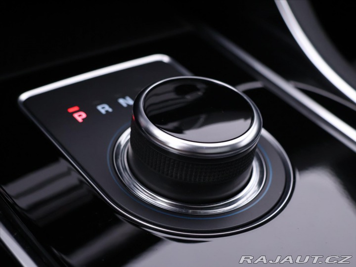 Jaguar XE 3,0 i 280kW LED. Panorama 2018