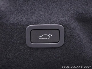 Jaguar XE 3,0 i 280kW LED. Panorama 2018