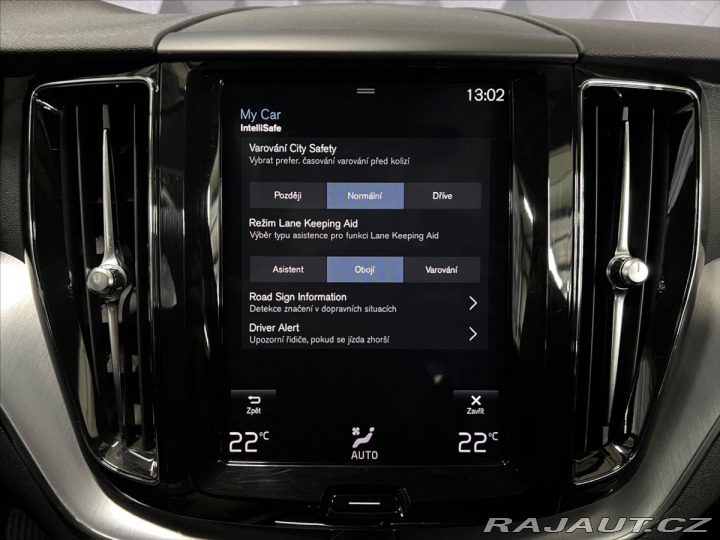 Volvo XC60 D4 DRIVE-E MOMENTUM AWD, 2018