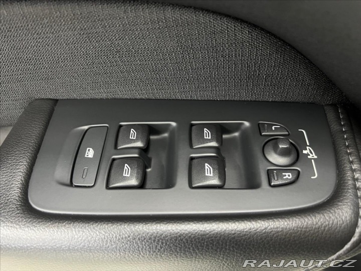 Volvo XC60 D4 DRIVE-E MOMENTUM AWD, 2018