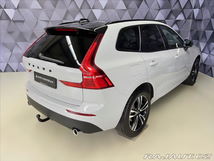 Volvo XC60 D4 DRIVE-E MOMENTUM AWD, 2018