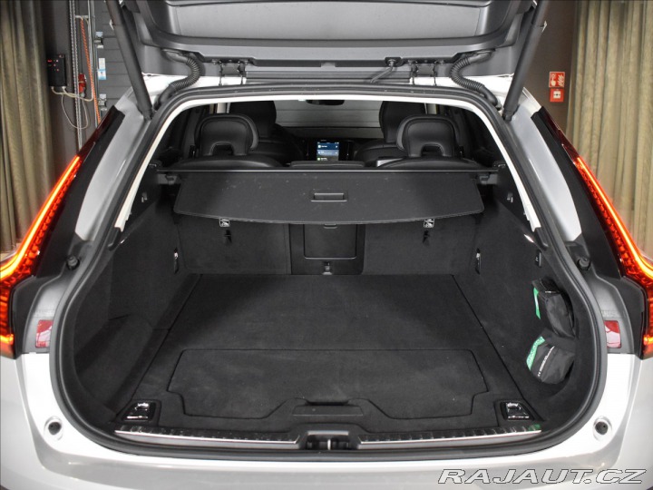 Volvo V90 2,0 CC B4 Diesel Plus 2023