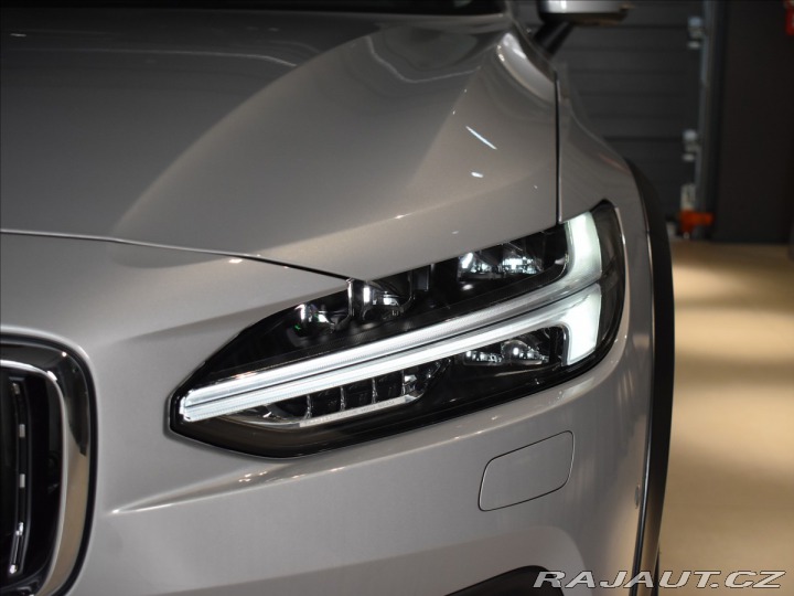 Volvo V90 2,0 CC B4 Diesel Plus 2023