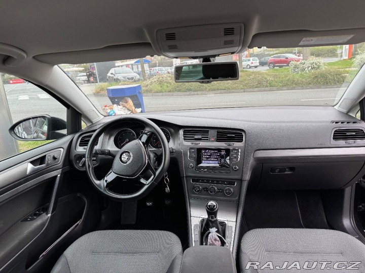 Volkswagen Golf 1,2 1800