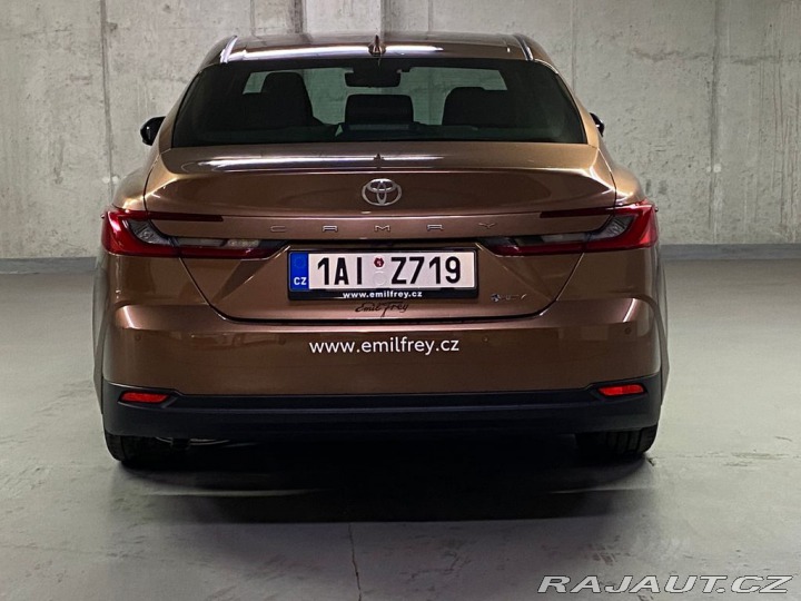 Toyota Camry 2.5 Hybrid Executive 2025