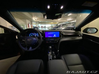 Toyota Camry 2.5 Hybrid Executive 2025