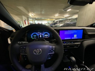 Toyota Camry 2.5 Hybrid Executive 2025