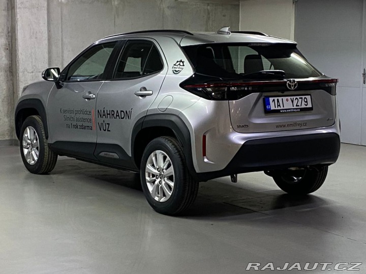Toyota Yaris Cross COMFORT 1.5 Hybrid FWD 11 2025